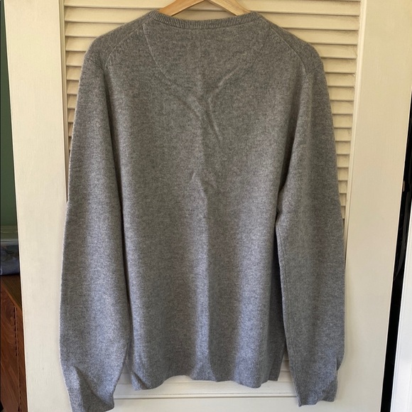 Nordstrom Men’s Shop 100 percent cashmere Gray Crewneck Sweater - Picture 3 of 3